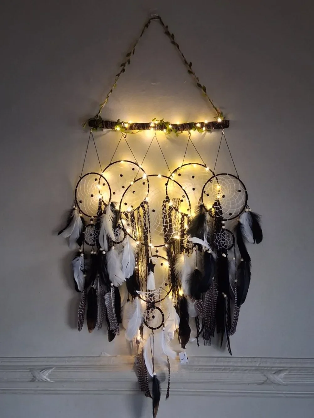 🖤✨ Raven’s Whispering Veil – 5 Ring Dreamcatcher with LED Lights ✨🖤